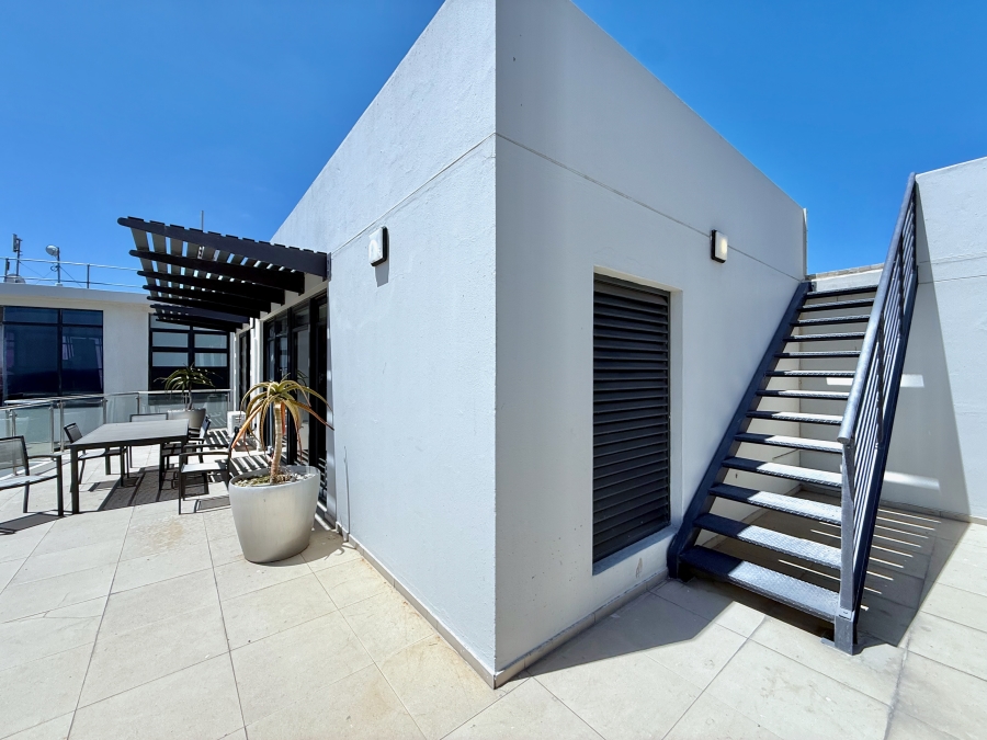 3 Bedroom Property for Sale in Waves Edge Western Cape